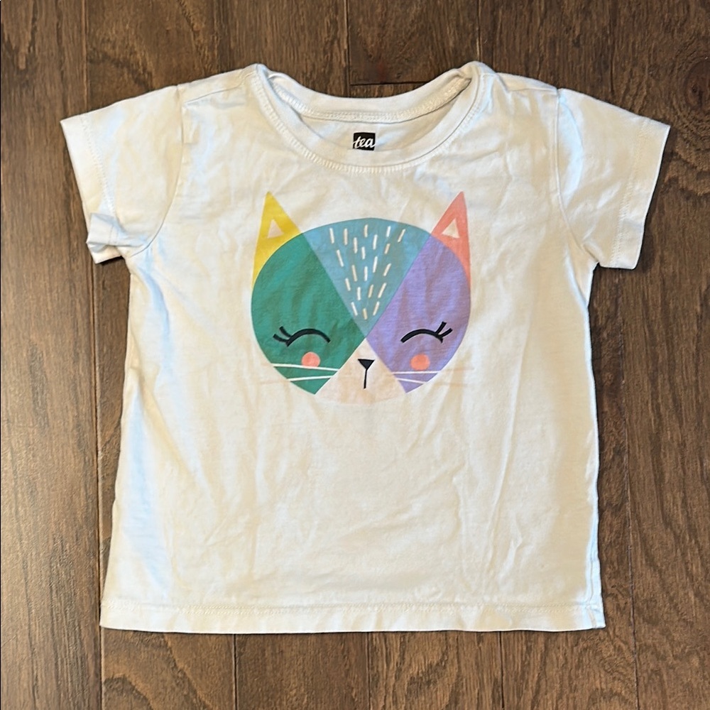 Tea Collection White and Blue Short Sleeve Tee with Cat Design